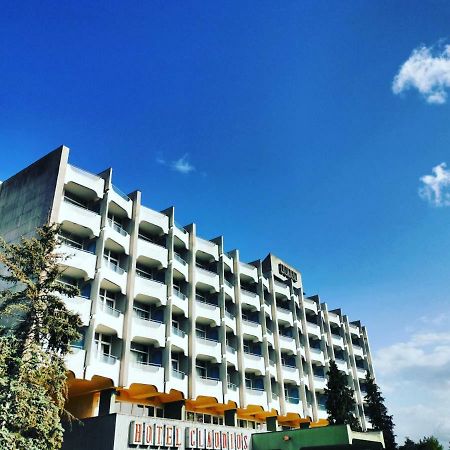 Hotel Claudius Сомбатхей Экстерьер фото